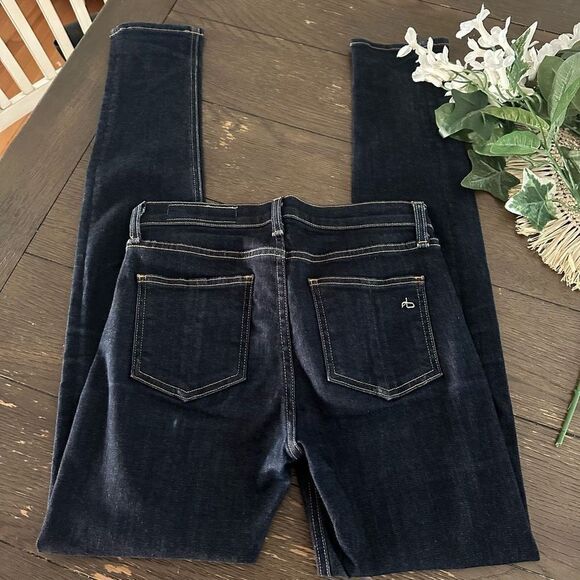 Rag & Bone High Rise Skinny Jeans in Dark Washed Indigo “Heritage” size 26 - Picture 3 of 9